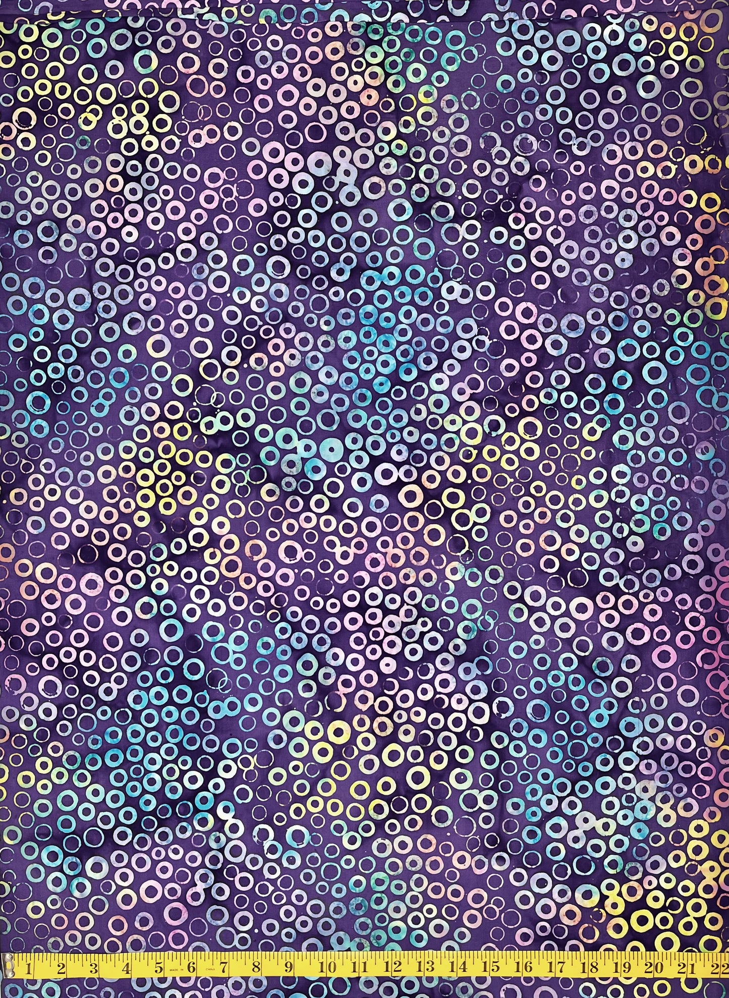 IB100-A2 CIRCLES ON PURPLE