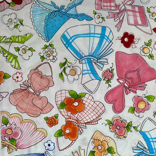 TOSSED APRONS 692-136 LORALIE DESIGNS