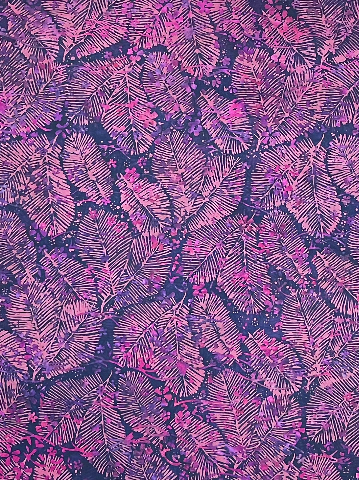 91-L3 BLACK & PLUM LEAVES BATIK