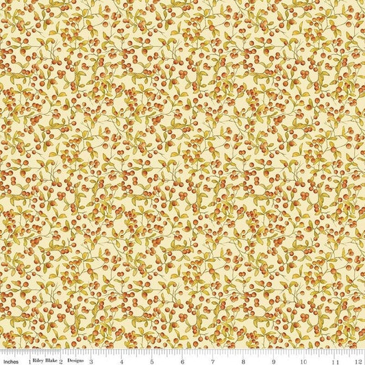AUTUMN HUES CREAM BERRIES