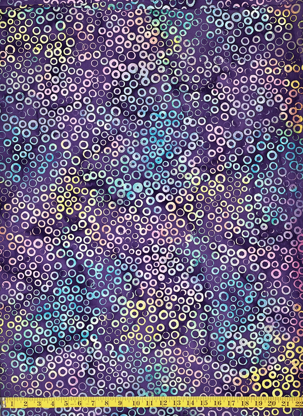 IB100-A2 CIRCLES ON PURPLE
