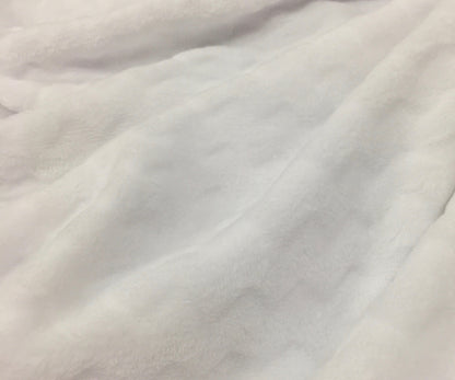 EMBOSSED CHEVIE SPA CUDDLE SNOW