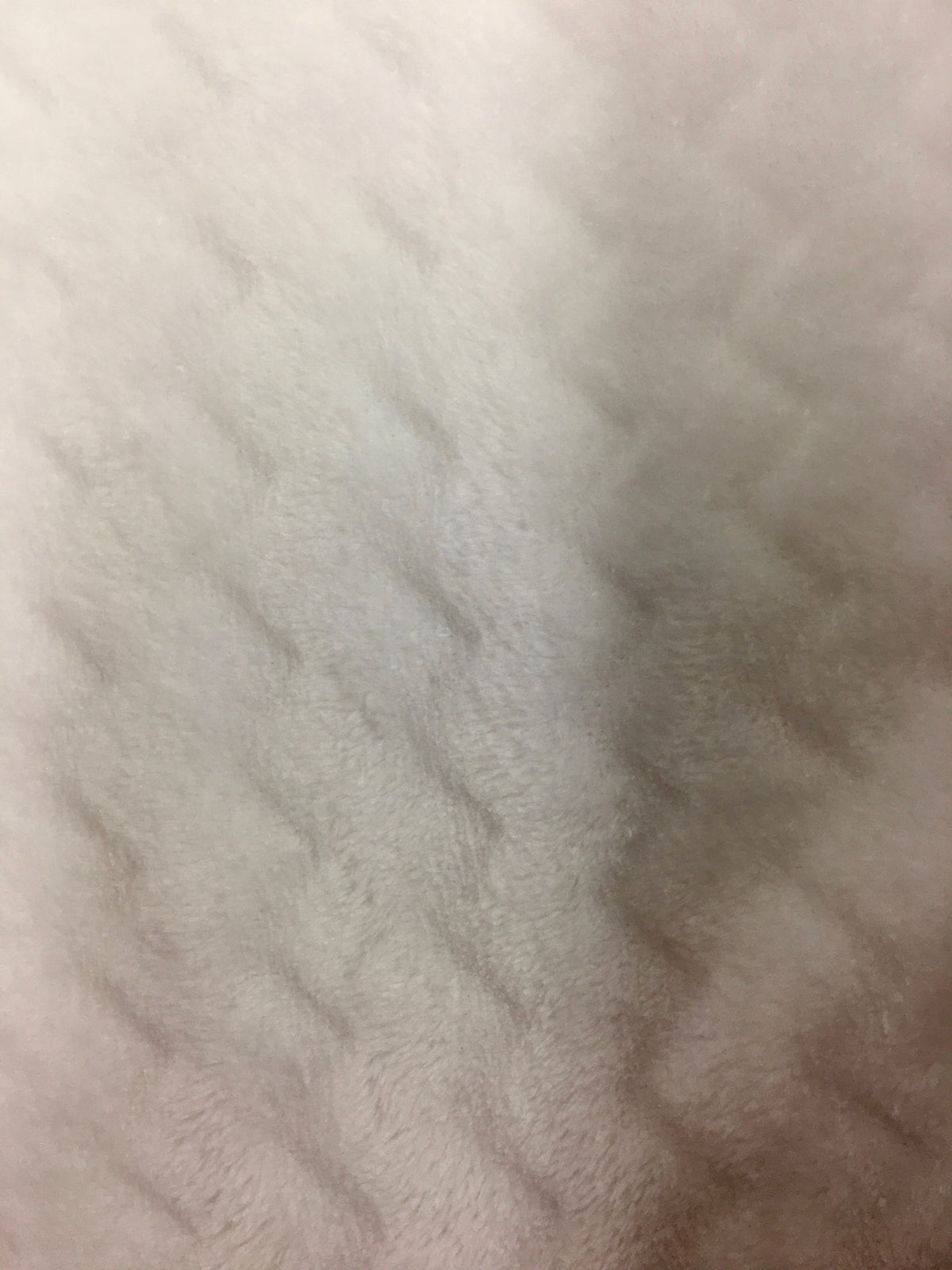EMBOSSED CHEVIE SPA CUDDLE SNOW
