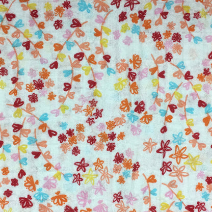 WILD FLOWERS EMBRACE SCARLET