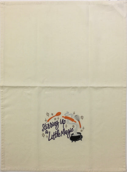 A LITTLE KITCHEN MAGIC TEA TOWEL