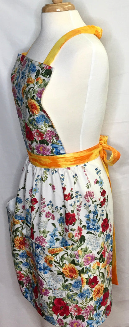 SPRING GARDEN APRON