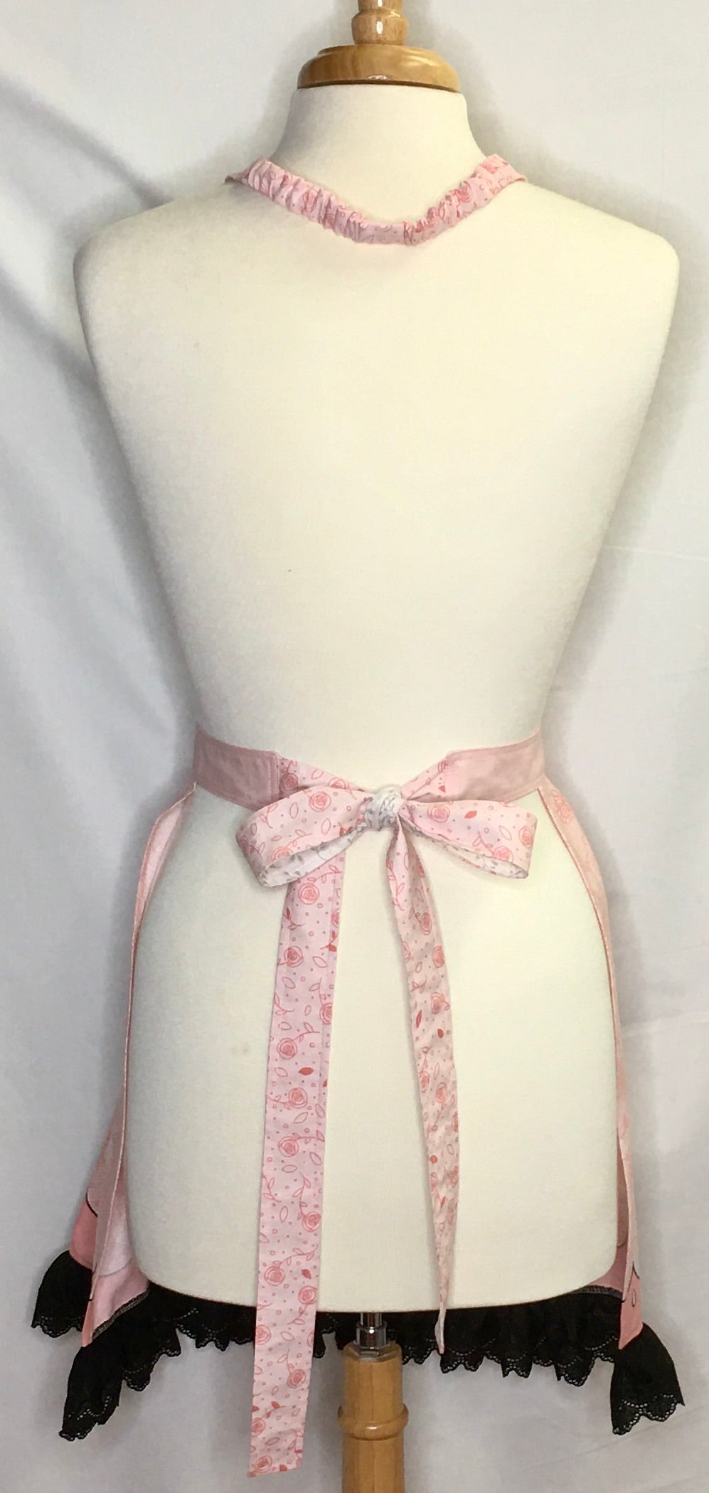 OOH LA LA FINISHED APRON