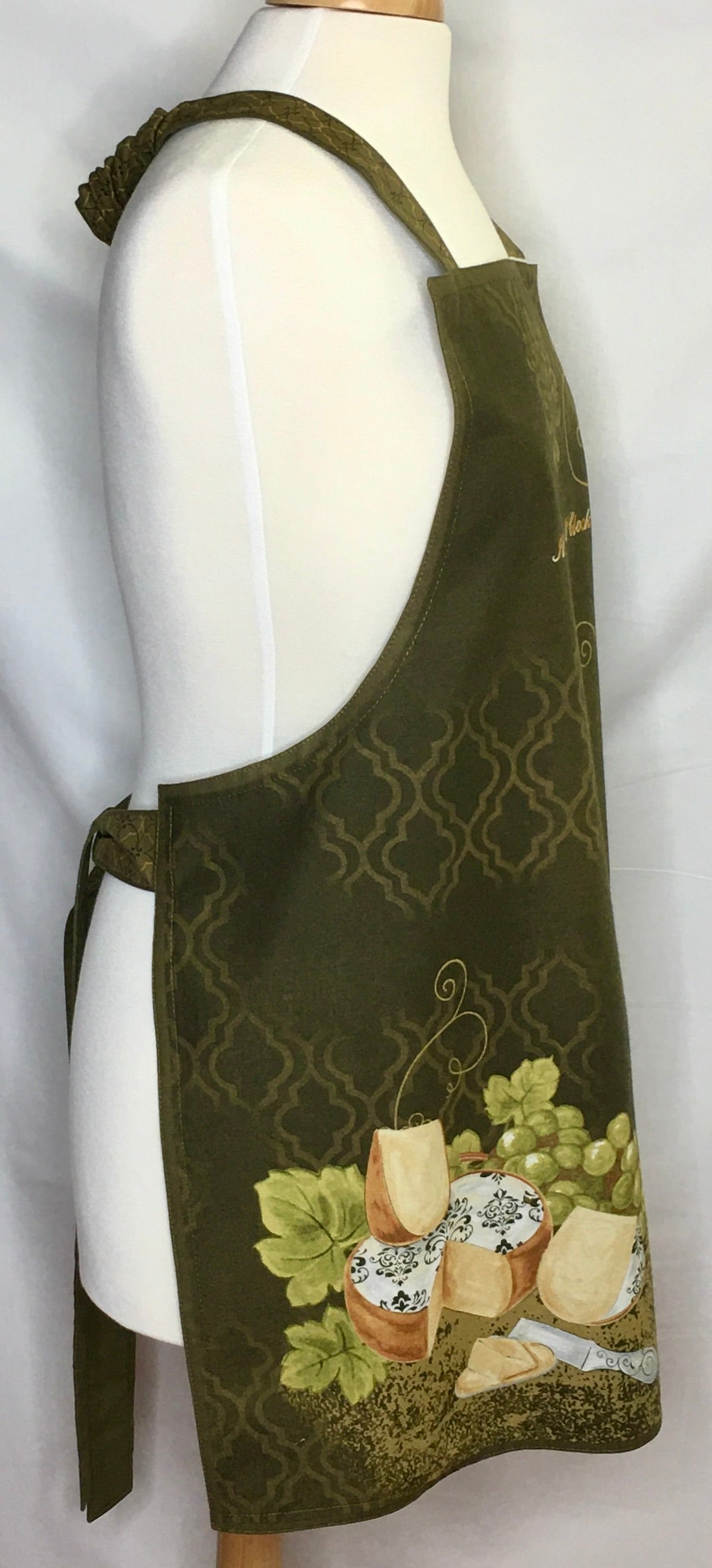 IT'S WINE O CLOCK APRON